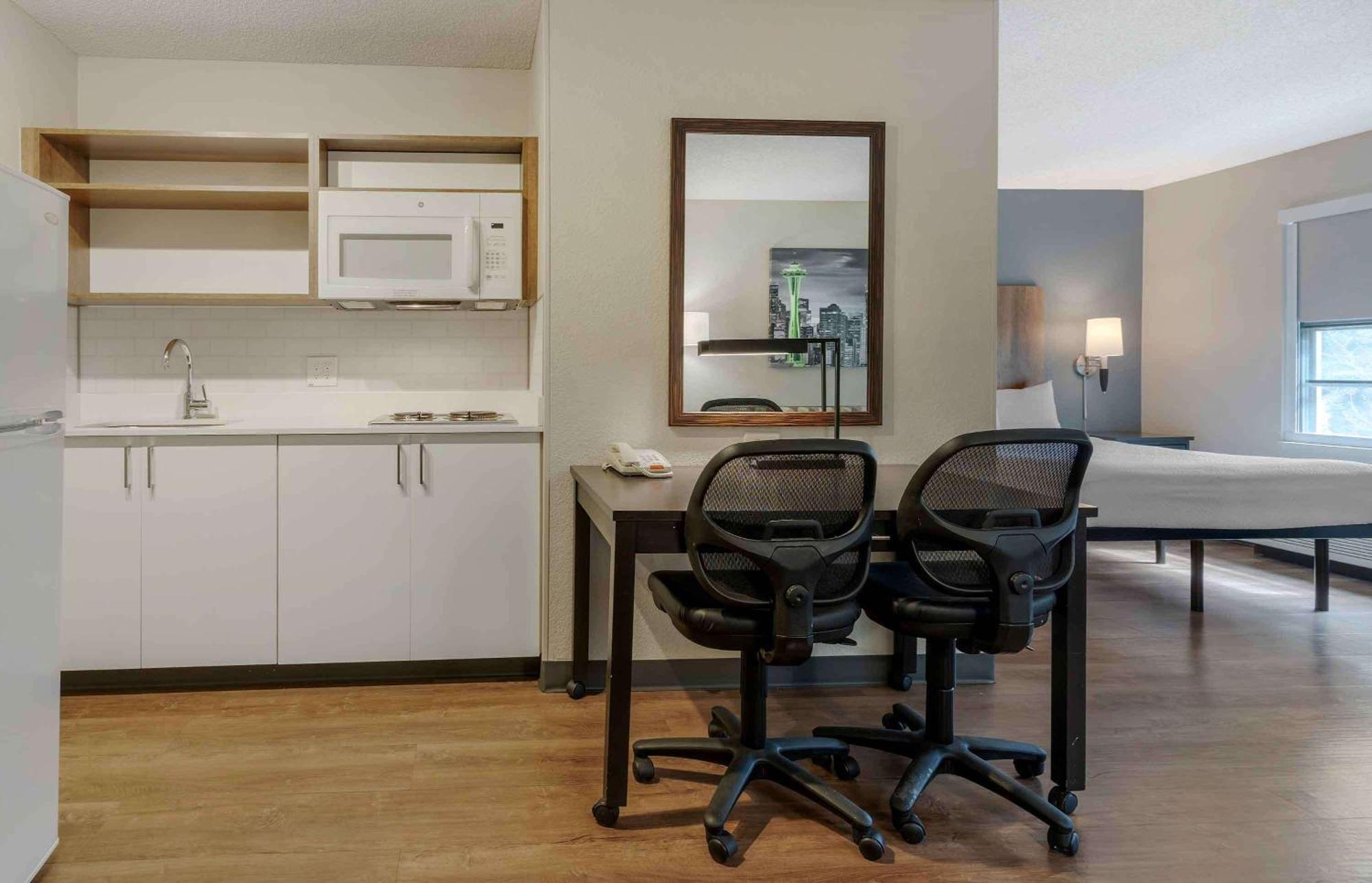 Extended America - - Newark Hotel Fremont